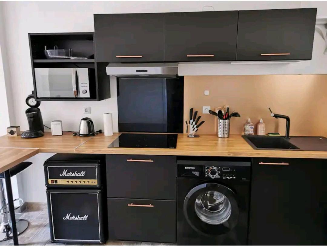 Appartement Studio clim reversible et jardin privatif au MOURILLON à Toulon Extérieur photo